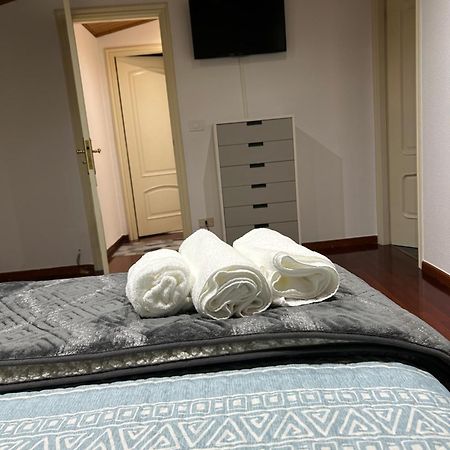 Вилла Casa Robleda, Piscina Privada Cubierta Y Jacuzzi Виго Экстерьер фото
